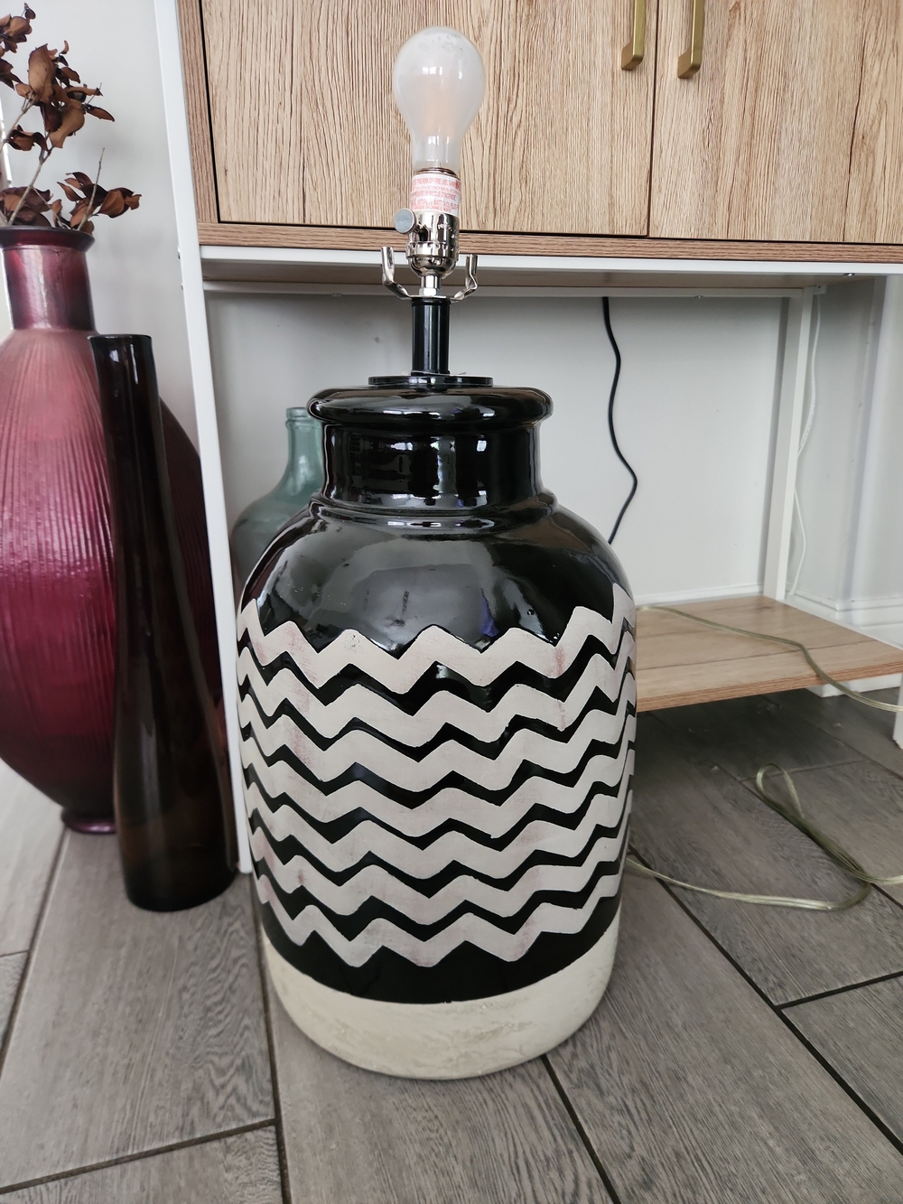 Rare Currey & Company Large Ceramic Black and White Table Lamp